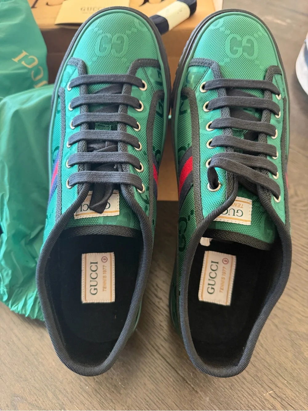 Gucci Men’s Green Canvas GG Low-Top Sneakers with Red Stripe